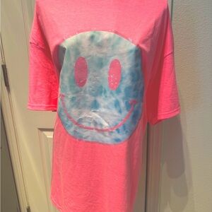 Graphic Tee Smiley Face Screen Print **New